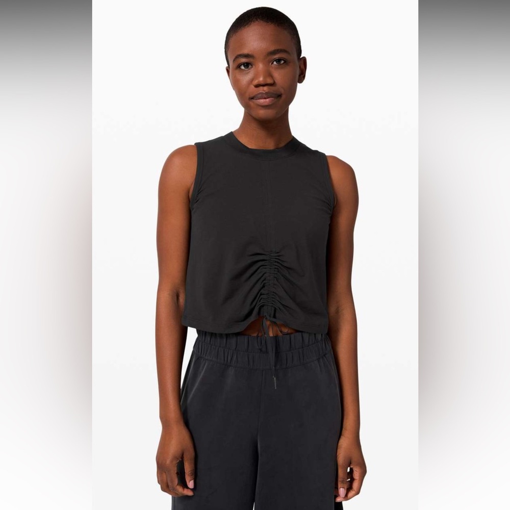 Lululemon cinch me up front tank top. Black. Size 8.